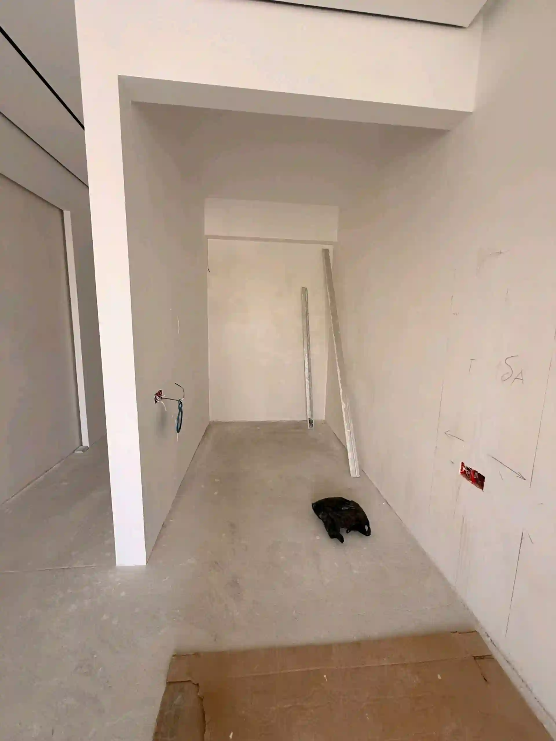 3-к квартира, 8 этаж, 97 м², Ваданасос