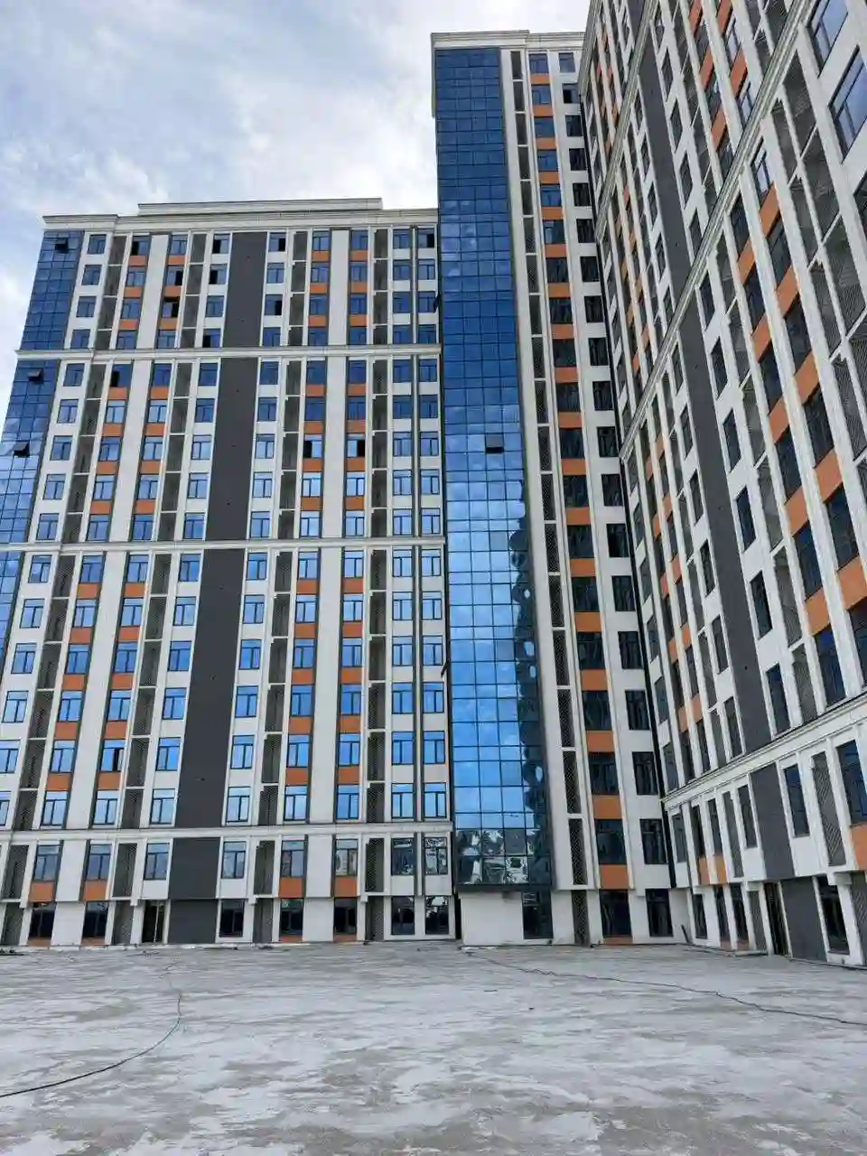 3-к квартира, 22 этаж, 104 м², Фирдавси — миниатюра 2