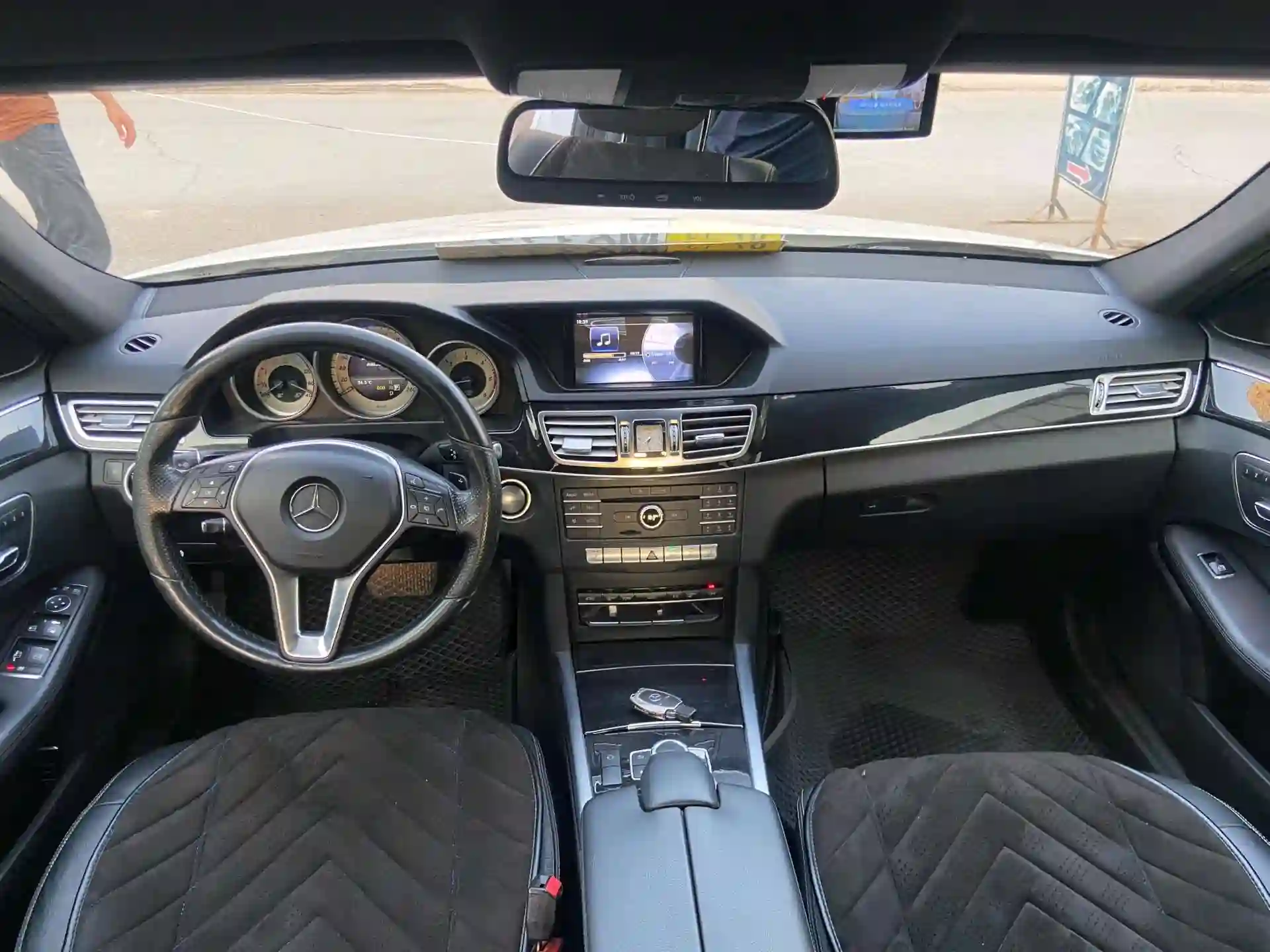 Mercedes-benz E class 2015