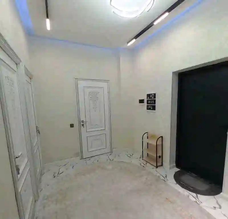 2-к квартира, 14 этаж, 80 м², Овир — миниатюра 8