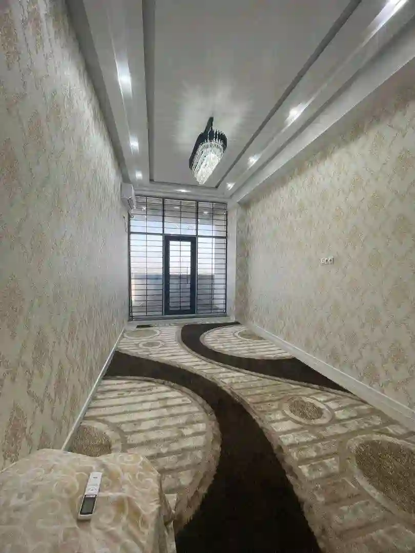 3-к квартира, 17 этаж, 17 м², Фирдавси — миниатюра 1