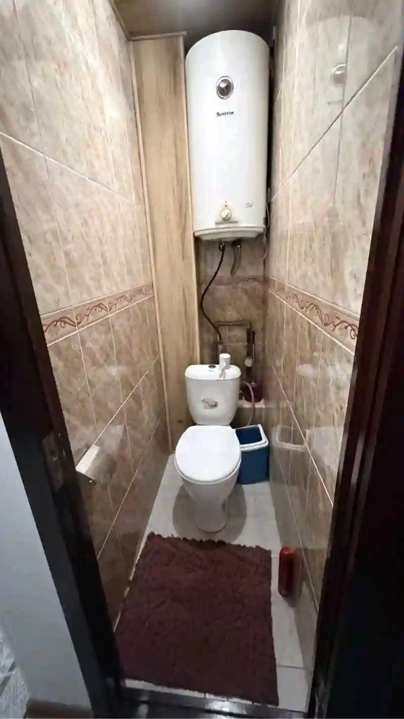 3-к квартира, 2 этаж, 63 м², 33 мкр