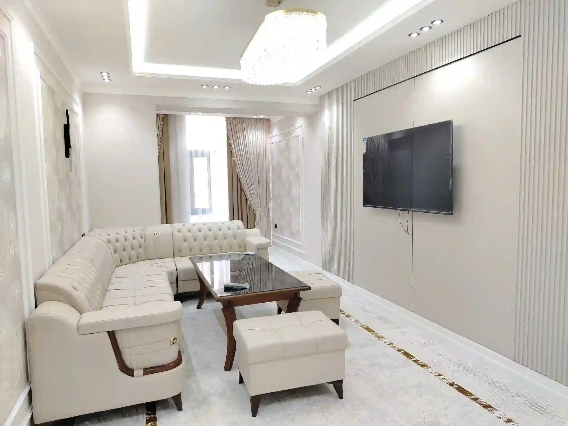 3-к квартира, 3 этаж, 77 м², сомони ваданассос