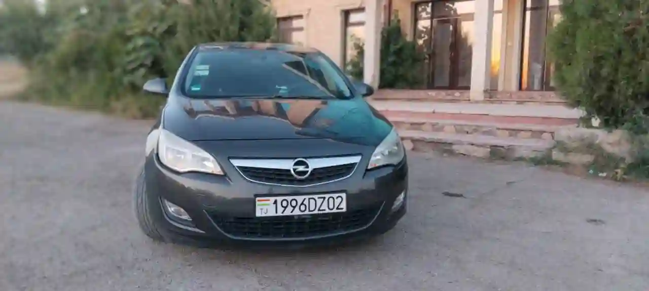 Opel Astra j 2010