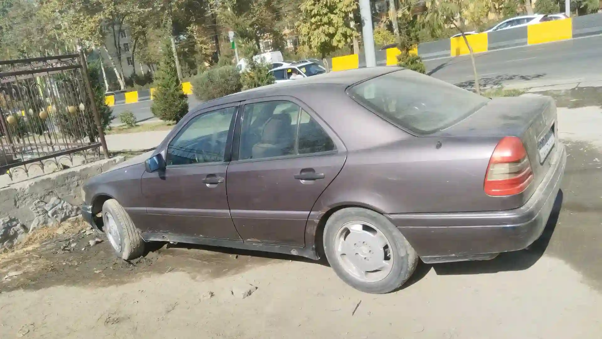 Mercedes-benz C class 1993