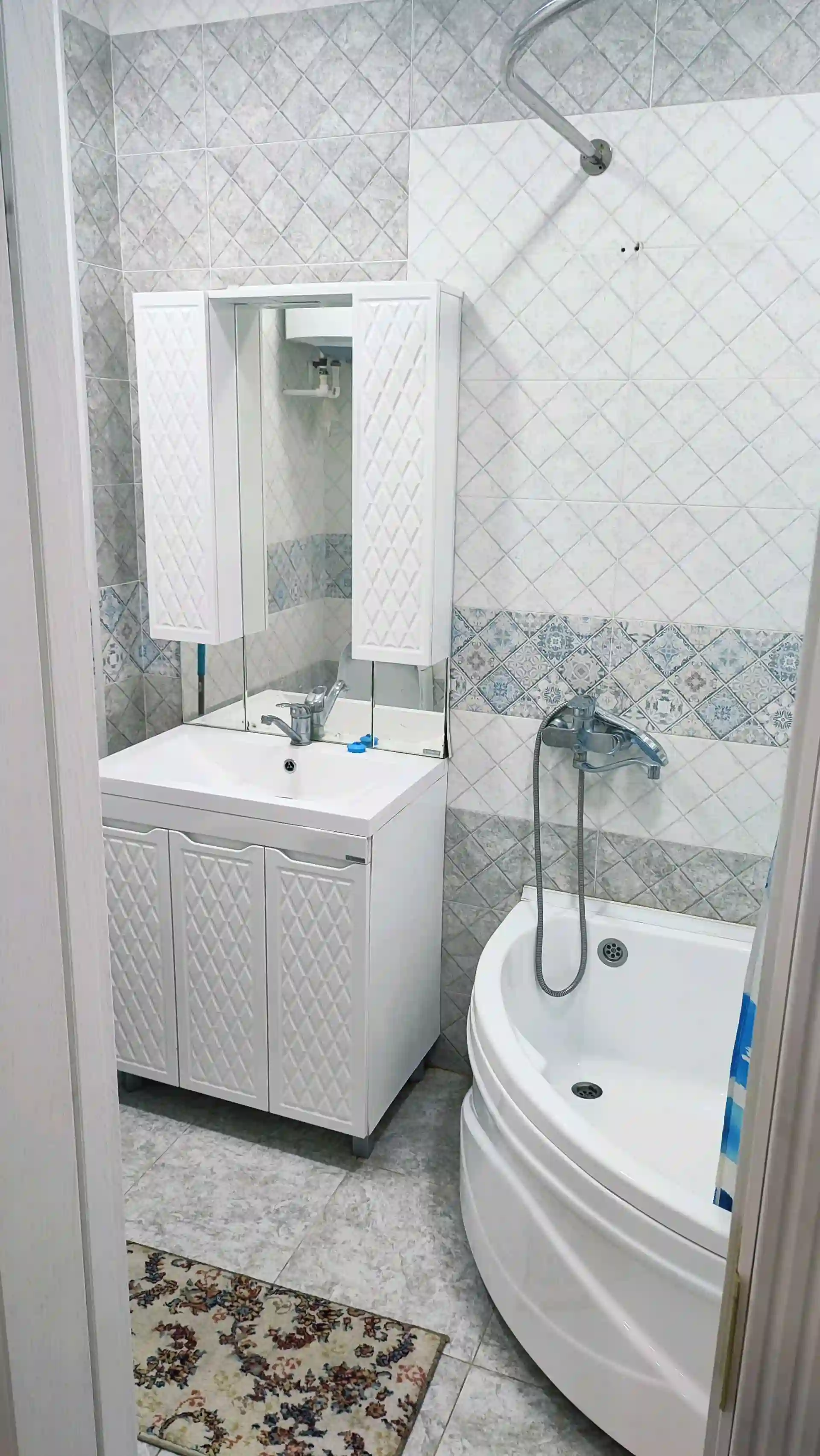 2-к квартира, 1 этаж, 50 м², 19 мкр