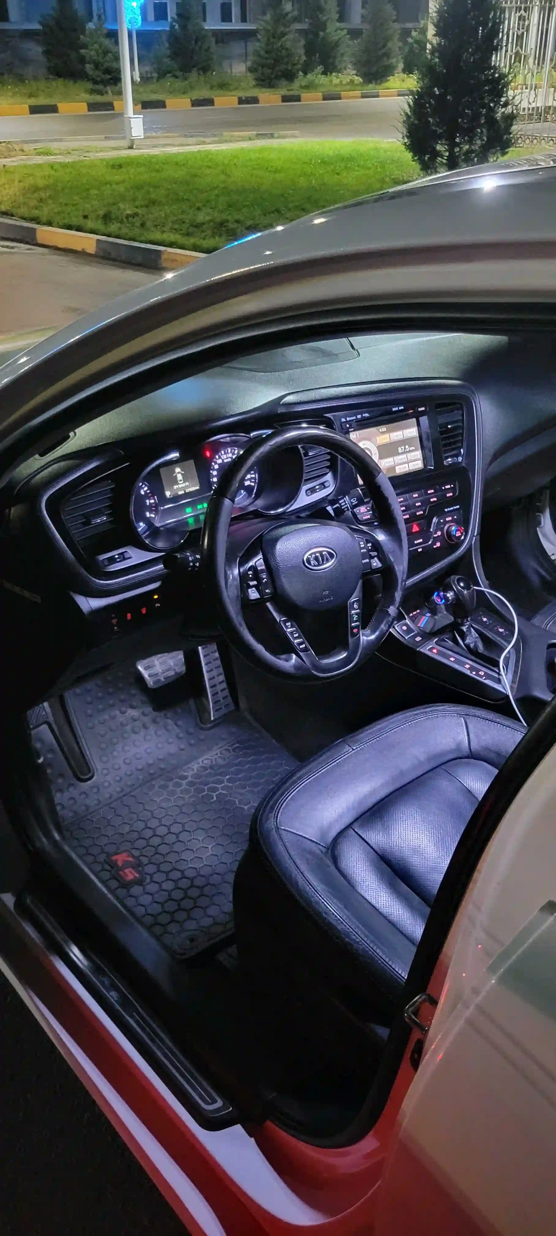 Kia K5 2013 — миниатюра 6