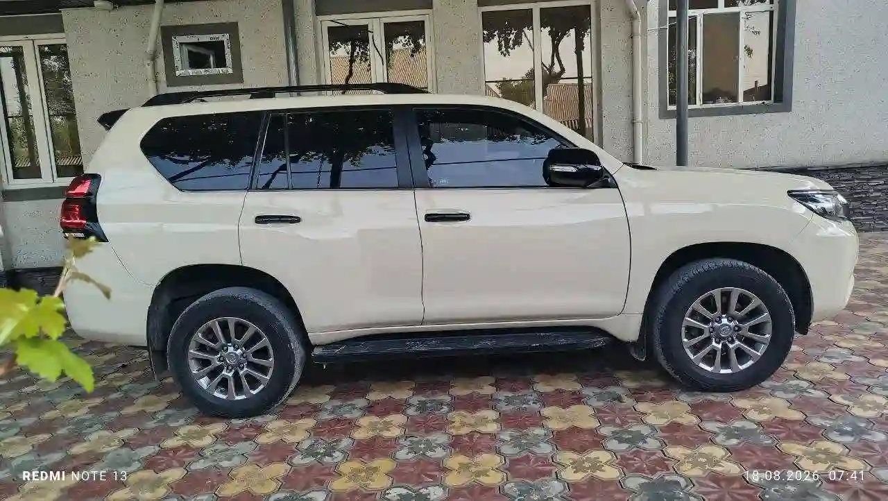 Toyota Land cruiser prado 2019 — миниатюра 4