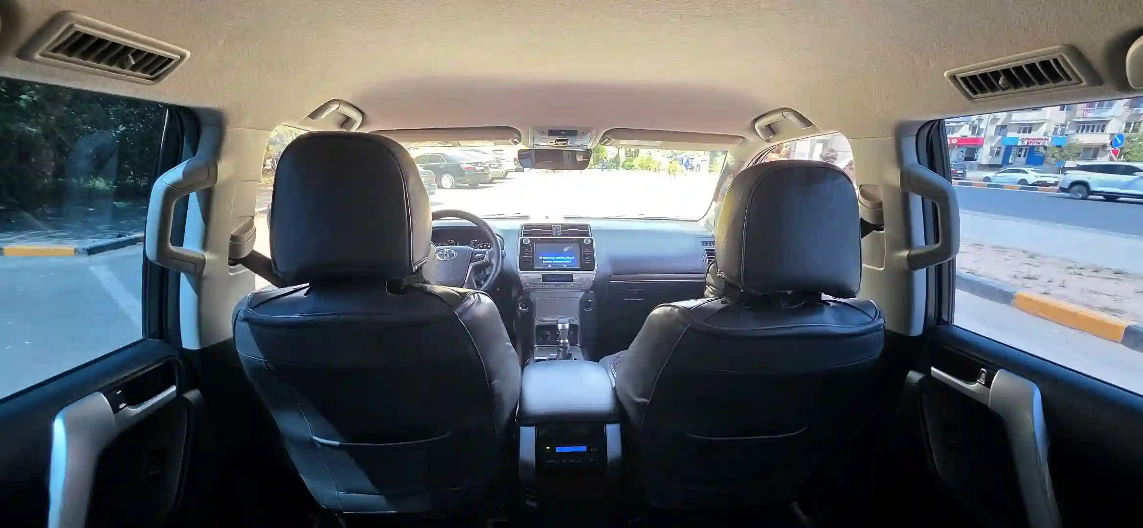 Toyota Land cruiser prado 2019 — миниатюра 10
