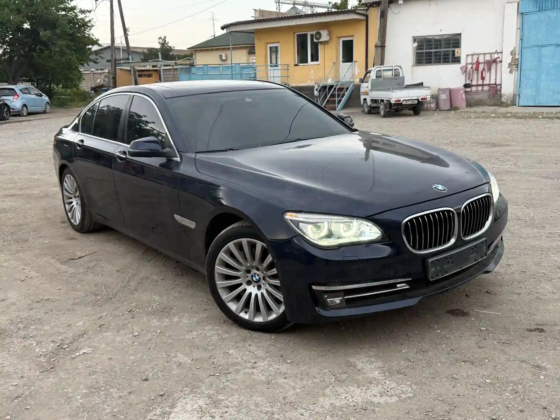 BMW 7 series 2014 — миниатюра 3