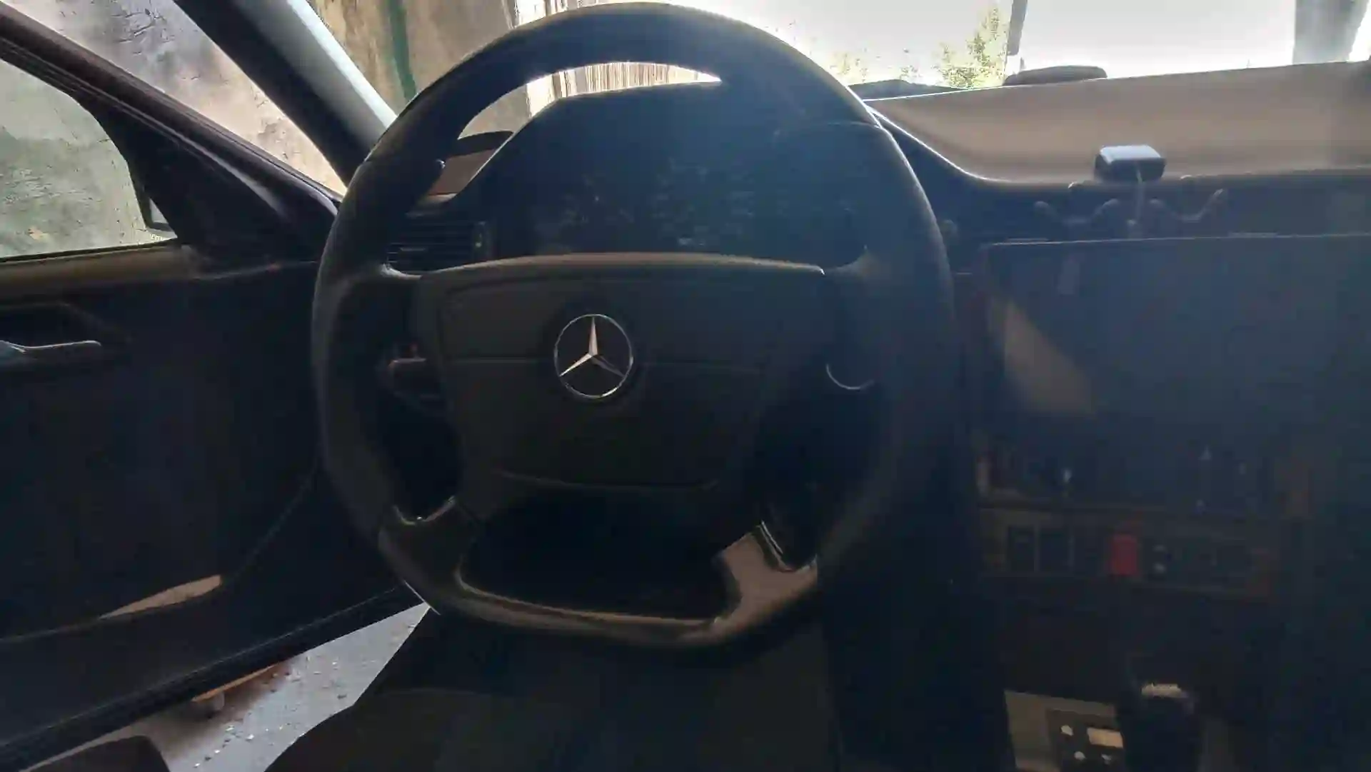 Mercedes-benz W124 1994 — миниатюра 3