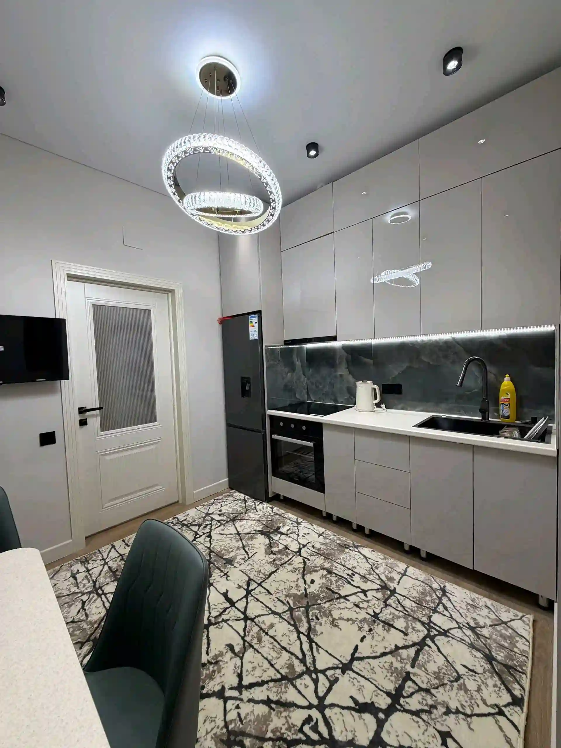 2-к квартира, 14 этаж, 61 м², Сино, 112мкр — миниатюра 4