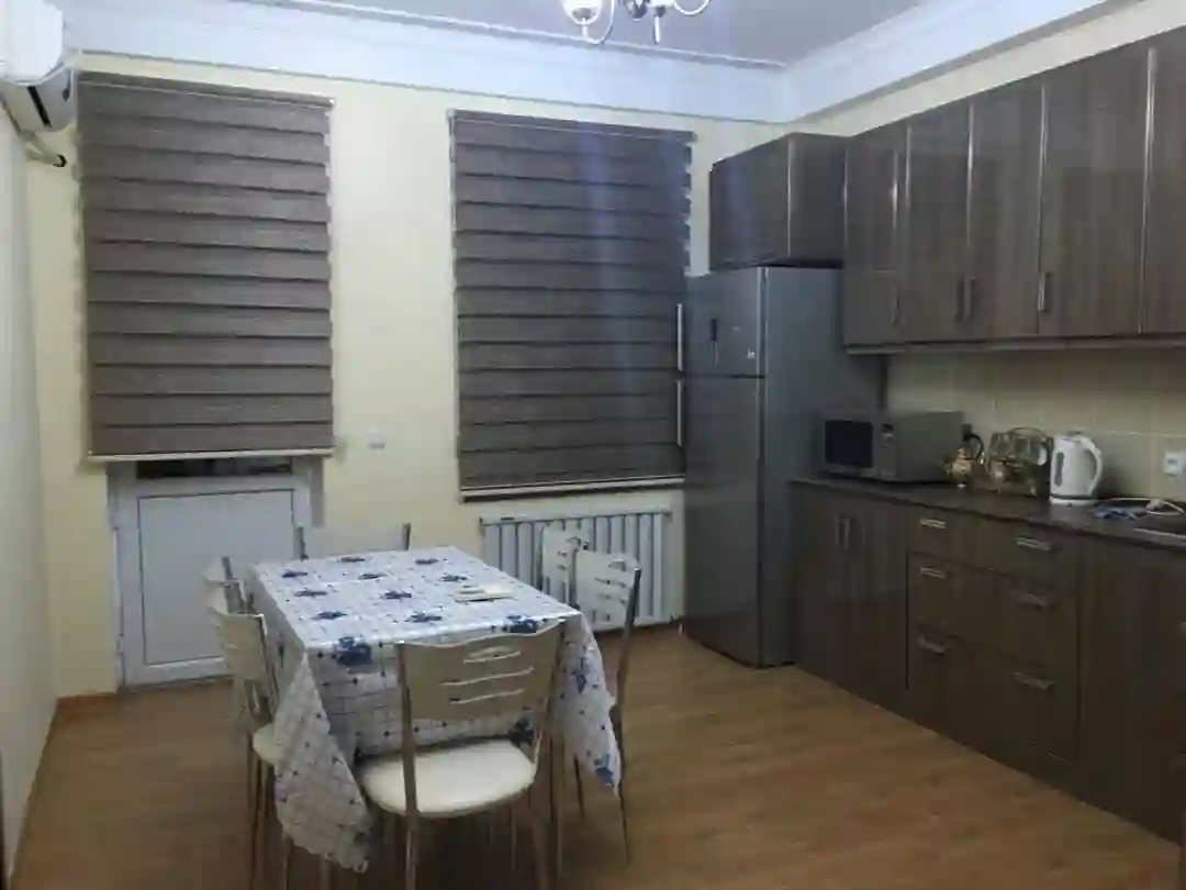 3-к квартира, 6 этаж, 130 м², И. сомони Пушкина 40/1 — миниатюра 10