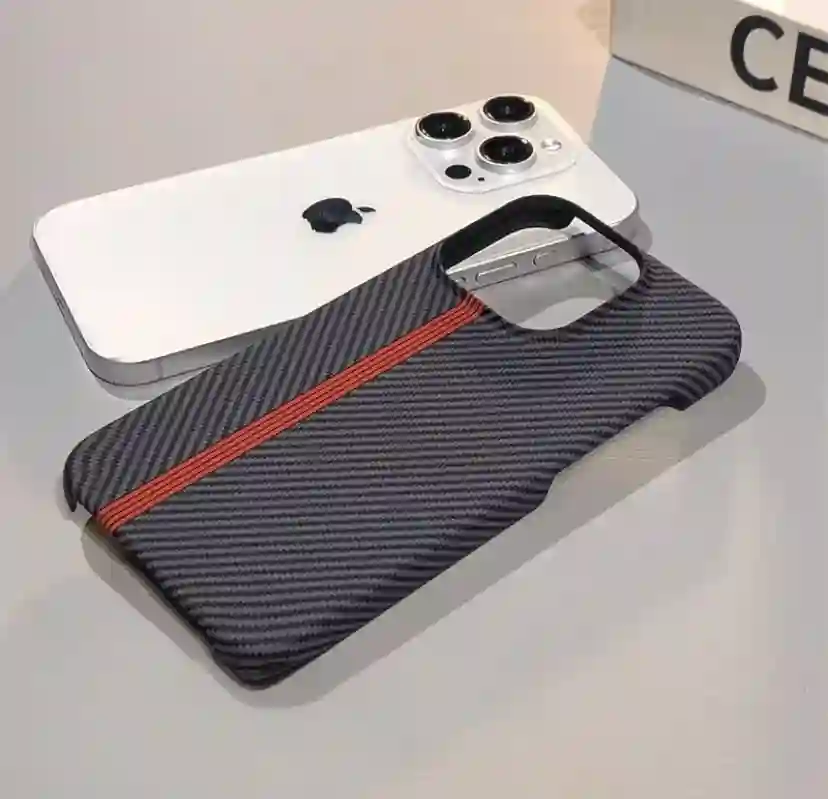Чехол для iPhone — миниатюра 2