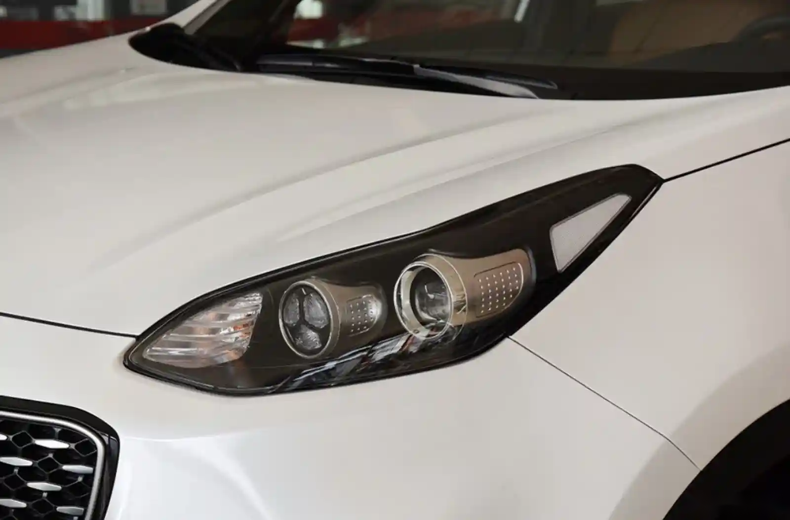 Стекло фары Kia Sportage 2016-2019 — миниатюра 2