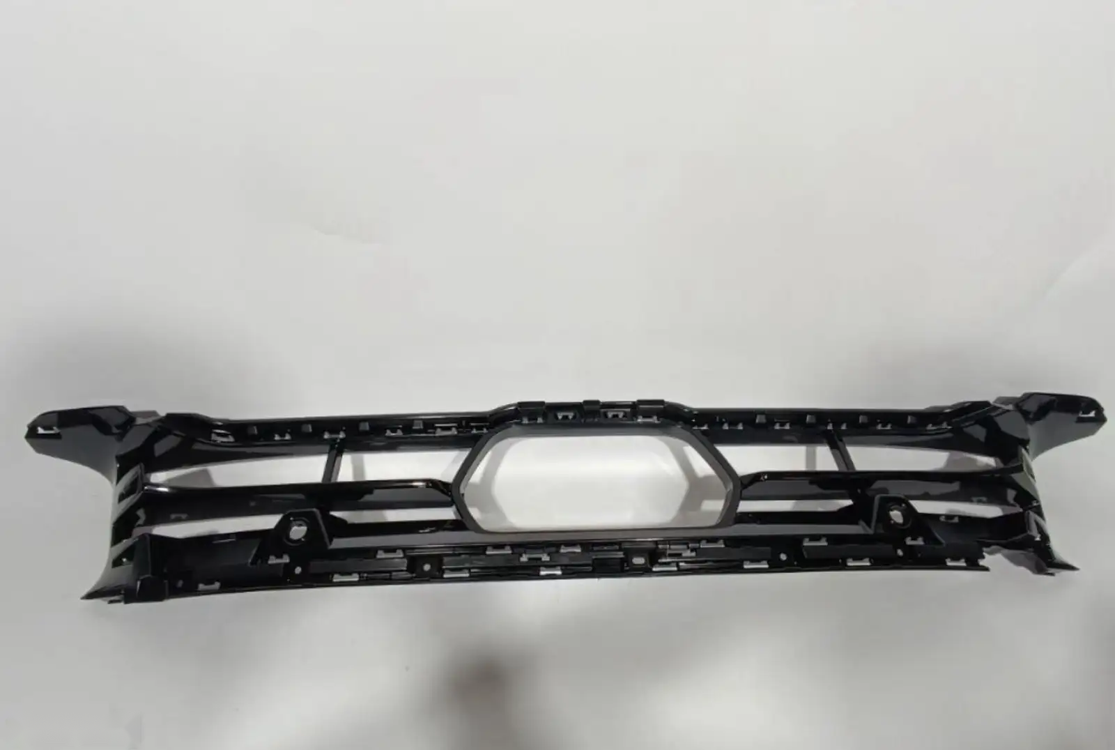 Решётка бампера BMW X7 2025 — миниатюра 1