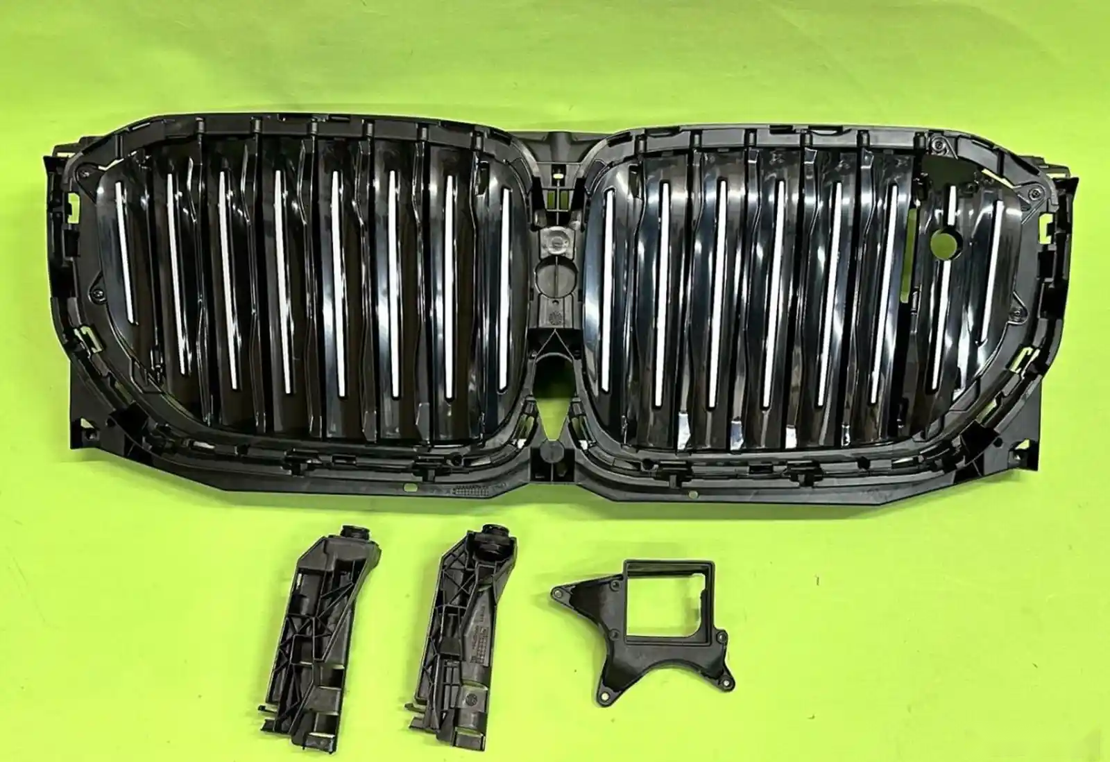 Жалюзи радиатора BMW X5 G05 — миниатюра 1