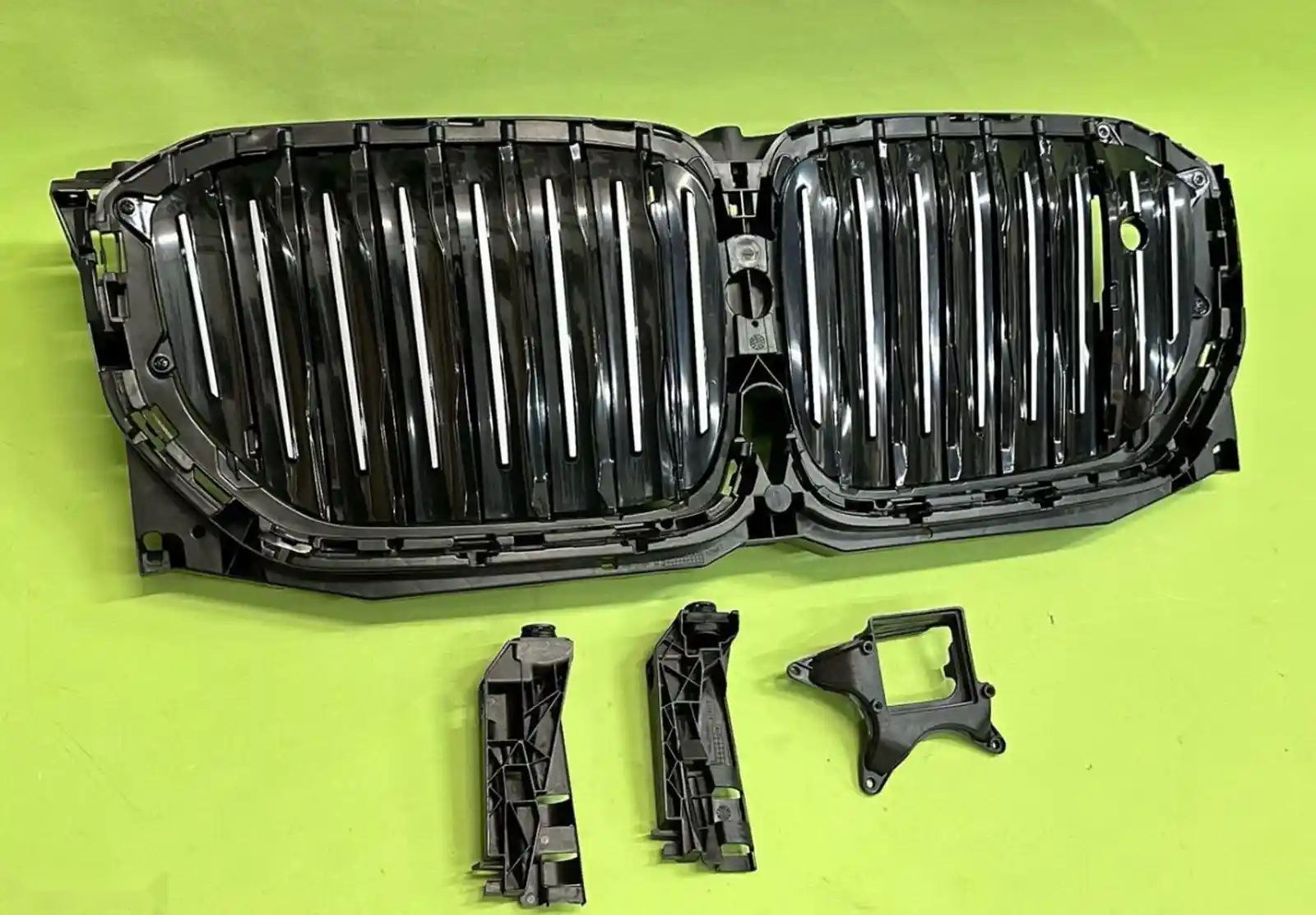 Жалюзи радиатора BMW X5 G05 — миниатюра 2