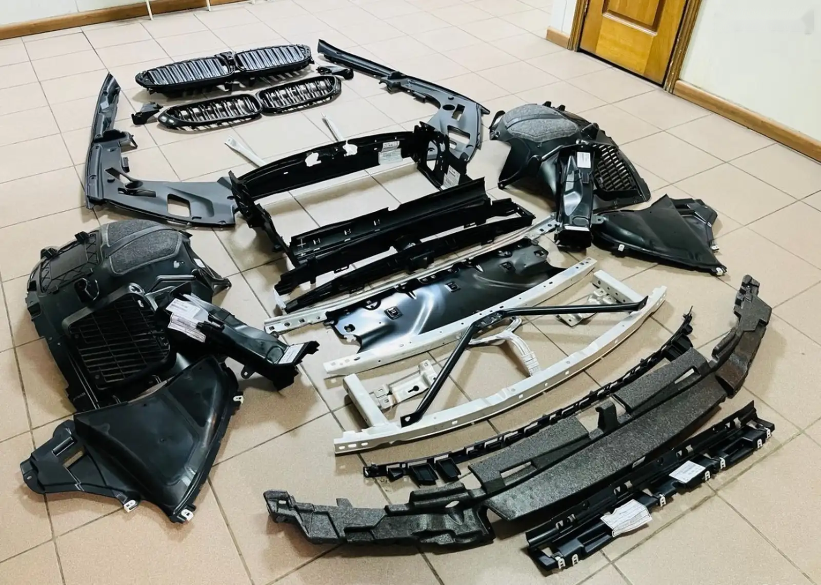 Кузовная запчасть BMW G30 — миниатюра 1