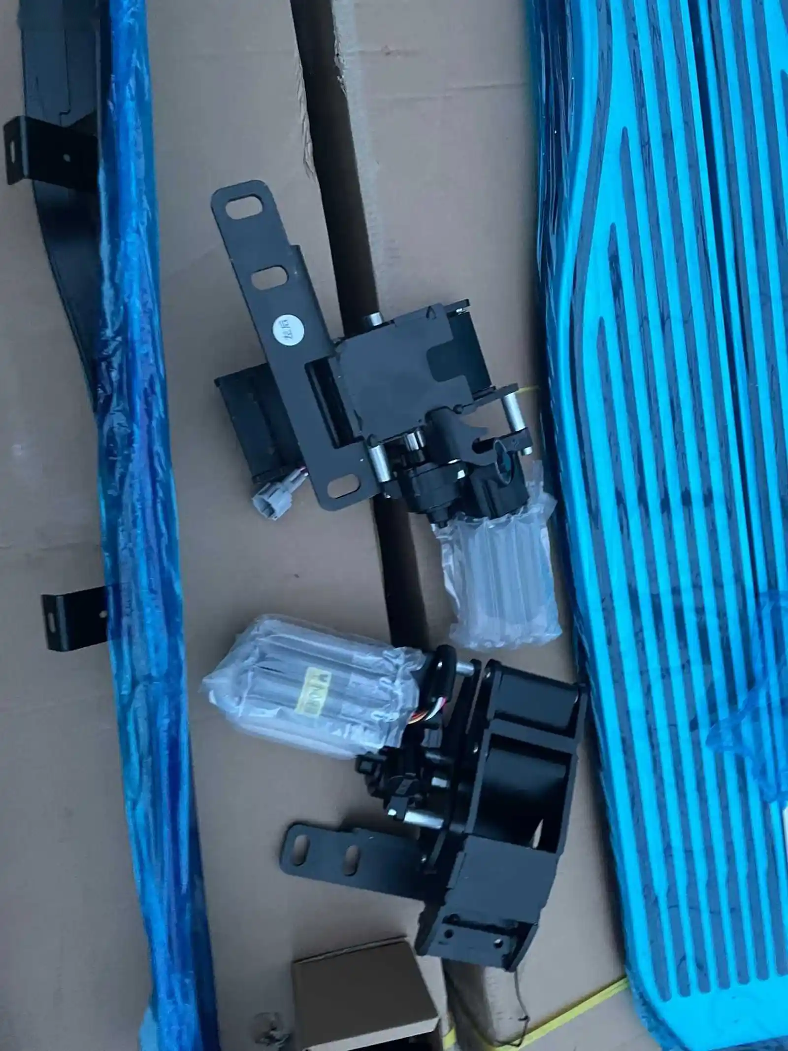 Выдвижные Подножки от Mercedes-Benz GLS W167 — миниатюра 5