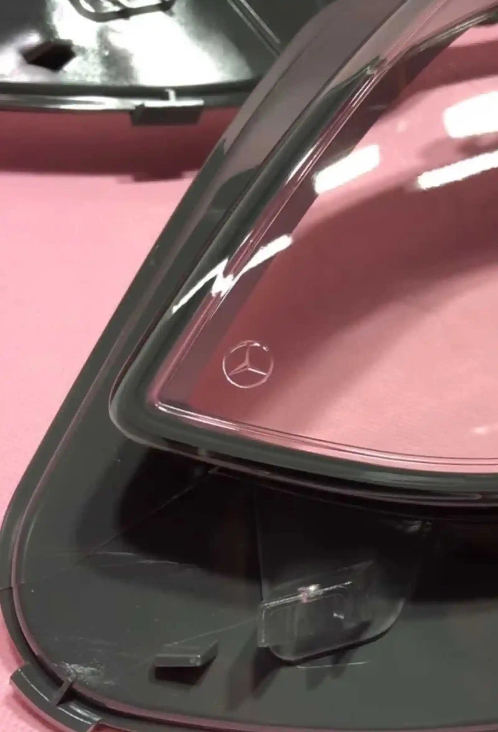 Стекло фары Mercedes S W223 — миниатюра 2