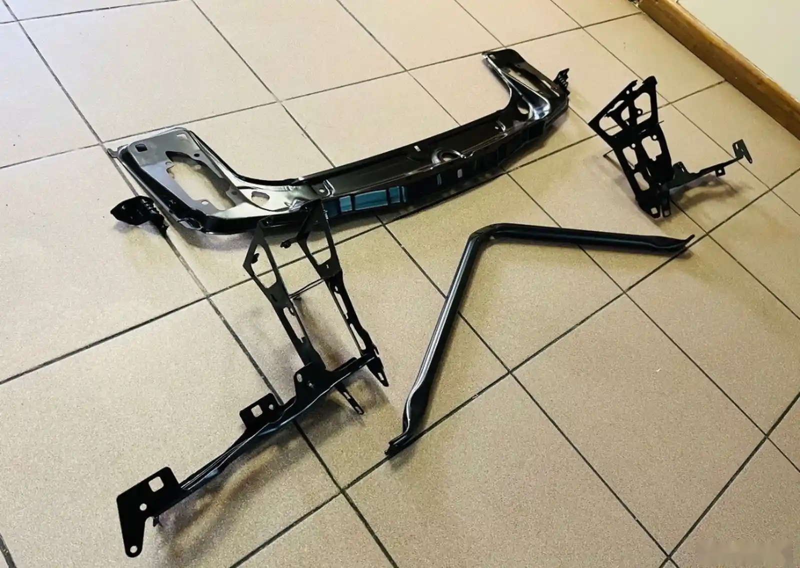 Передняя панель телевизор от BMW F10 F30 F90 G12 G30 M5 — миниатюра 2