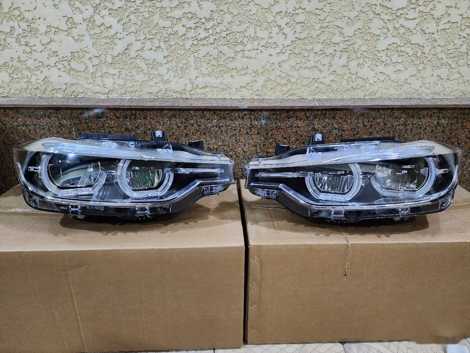 Фары Led BMW F30 — миниатюра 1
