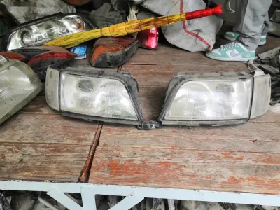 Фары от Audi 100