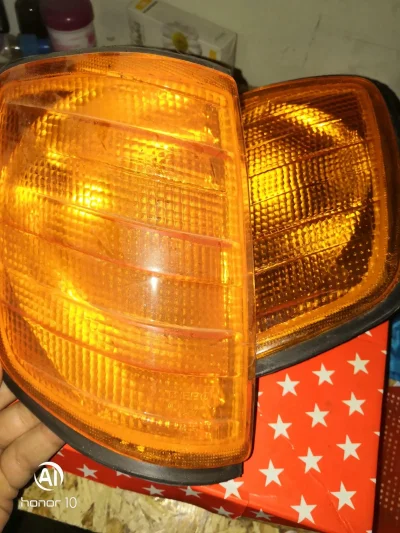 Поворотник от Mercedes w124 — миниатюра 1