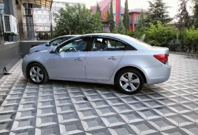 Chevrolet Cruze, 2009 — миниатюра 1