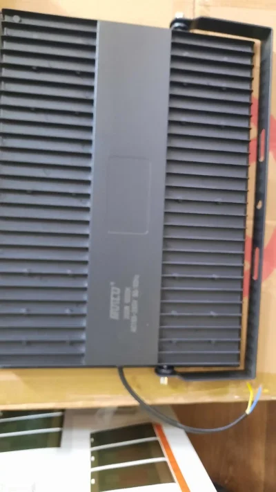 Прожектор Mutlu 200W — миниатюра 2