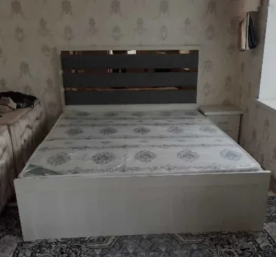 Кровать двуспальная — миниатюра 1