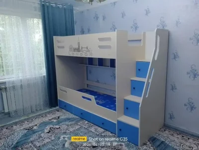 Двухъярусная кровать — миниатюра 1