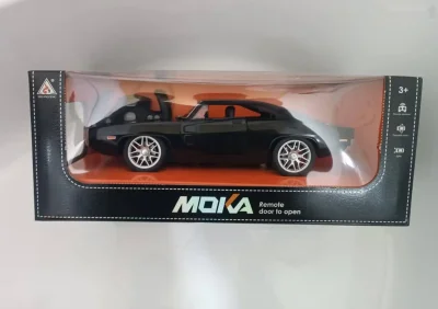 Машинка гоночная игрушечная — миниатюра 2