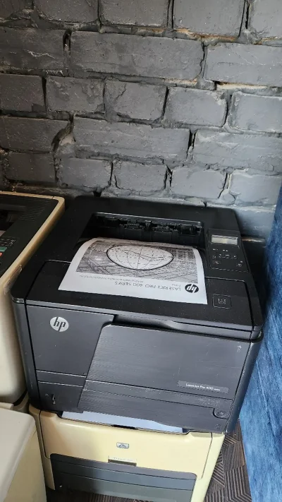 Принтер Hp pro400 — миниатюра 1