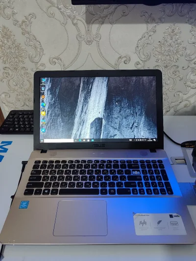 Ноутбук Asus — миниатюра 1