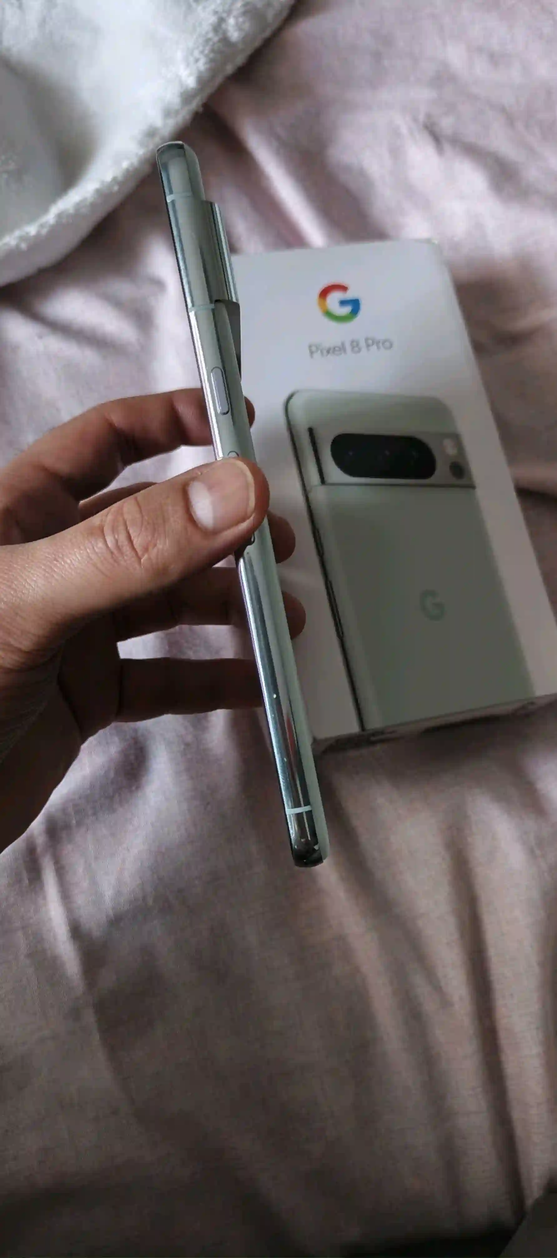 Google pixel 8 pro