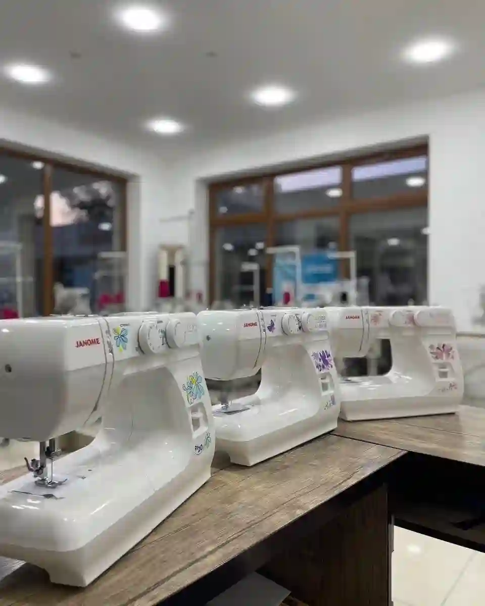 Мошинаи Дарздузи JANOME M20