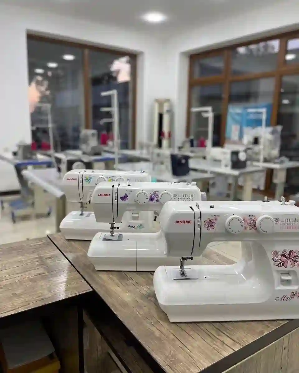Мошинаи Дарздузи JANOME M20