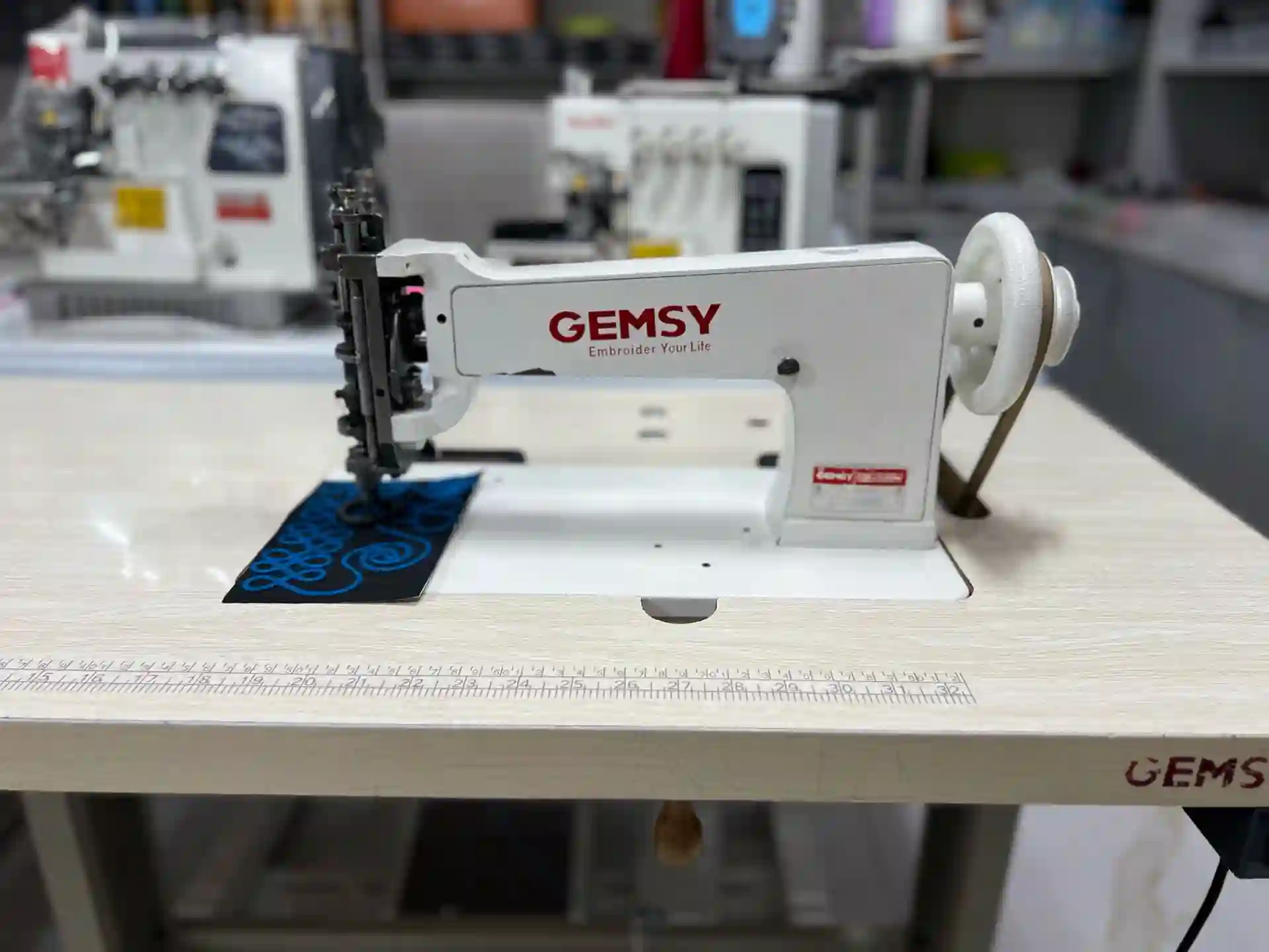 Мошинаи Попури GEMSY