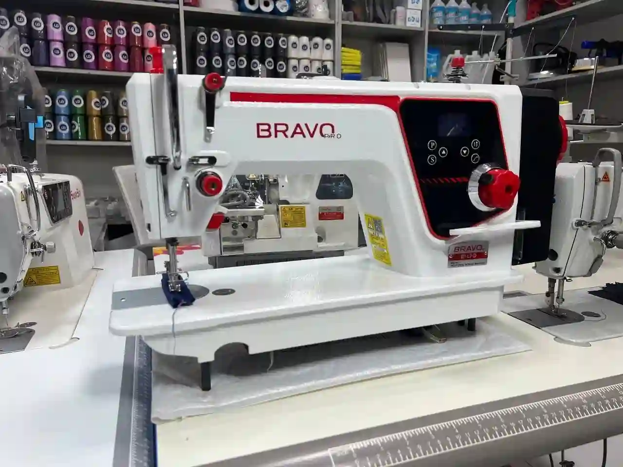 Мошинаи дарздӯзии BRAVO
