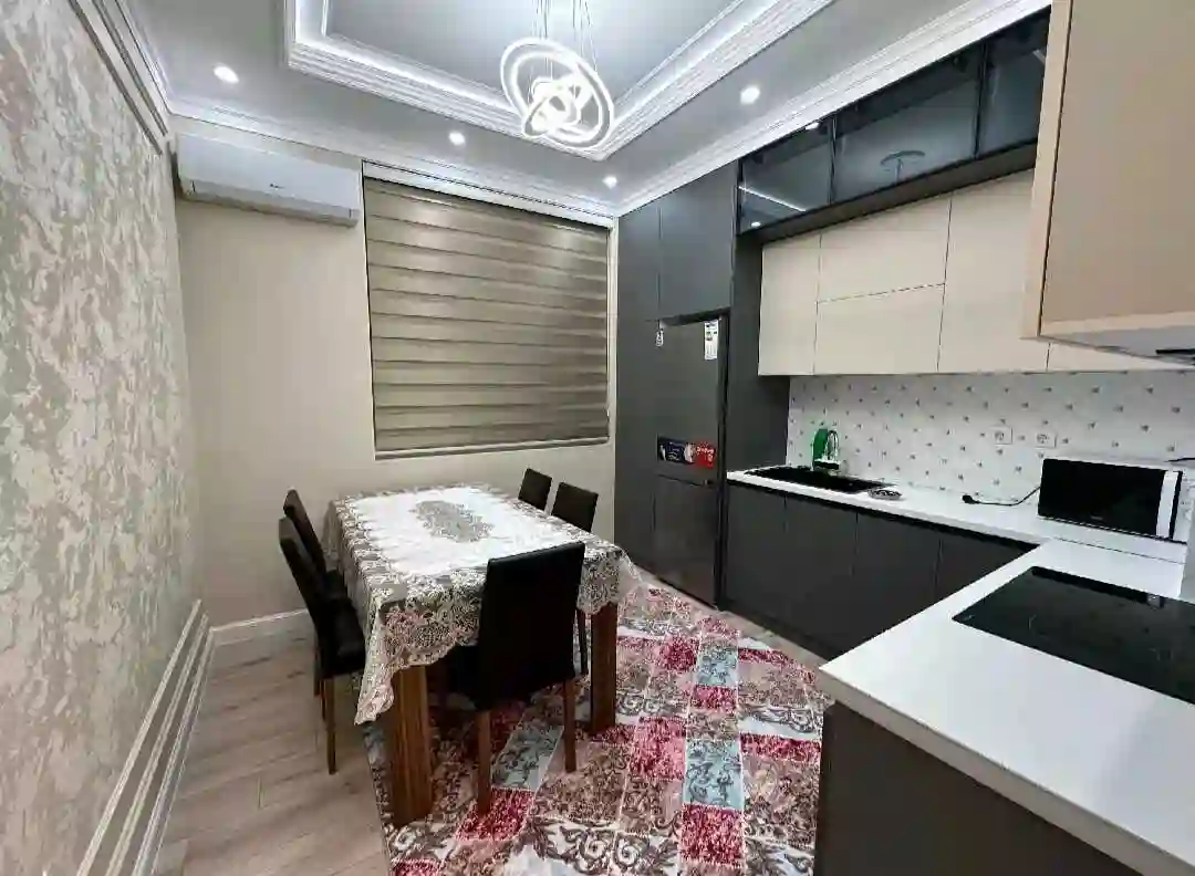 3-к квартира, 6 этаж, 80 м², 46 мкр