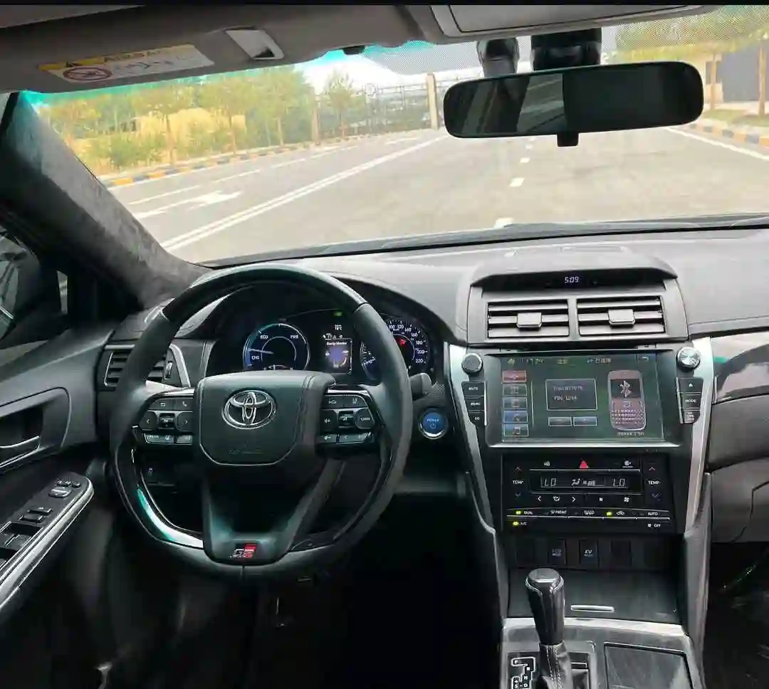 Toyota Camry 2015