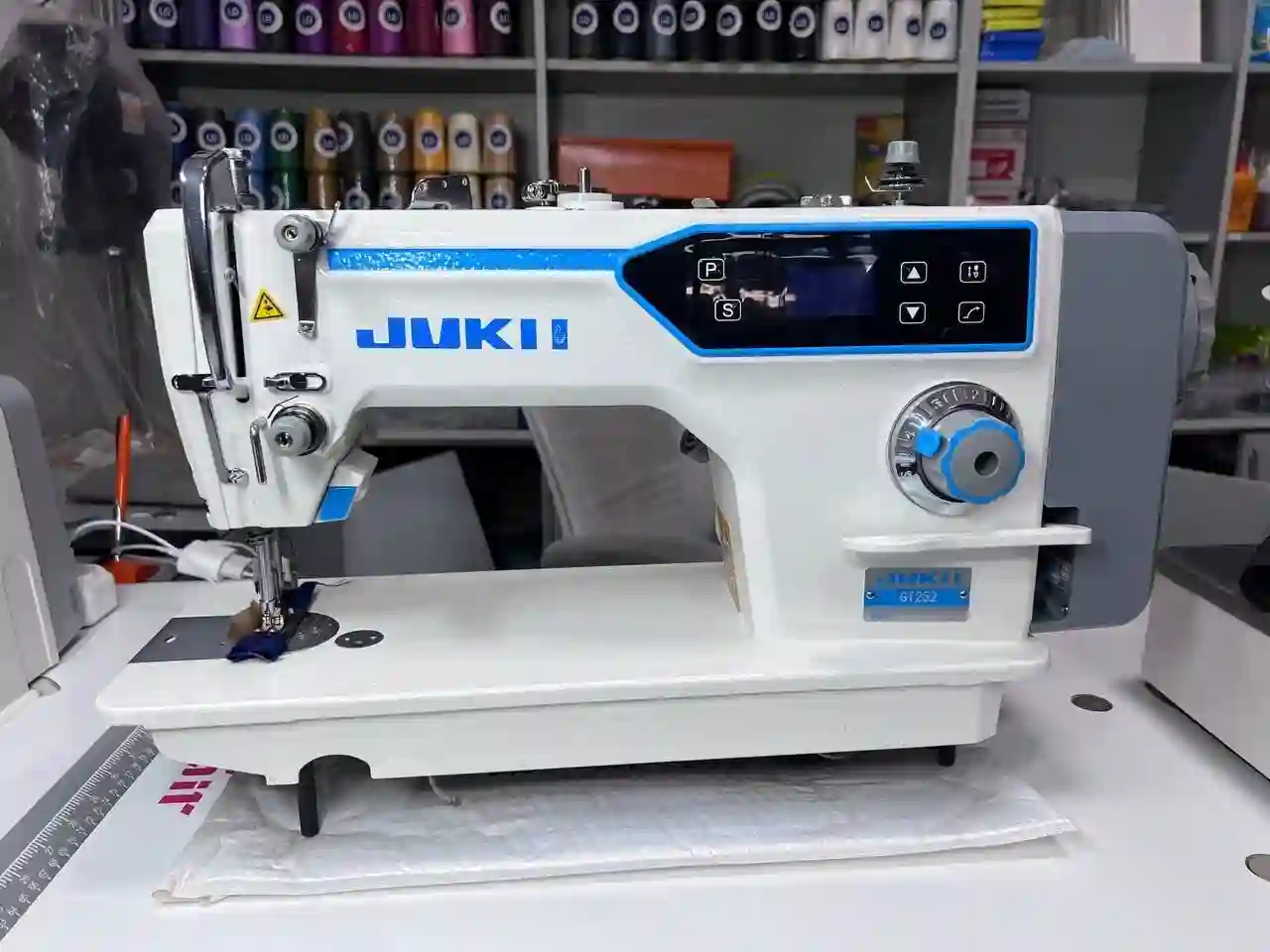 Мошинаи Дузандаги JUKII GT252 