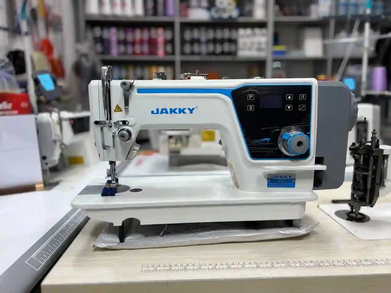 Мошинаи Дузандаги JAKKY A10