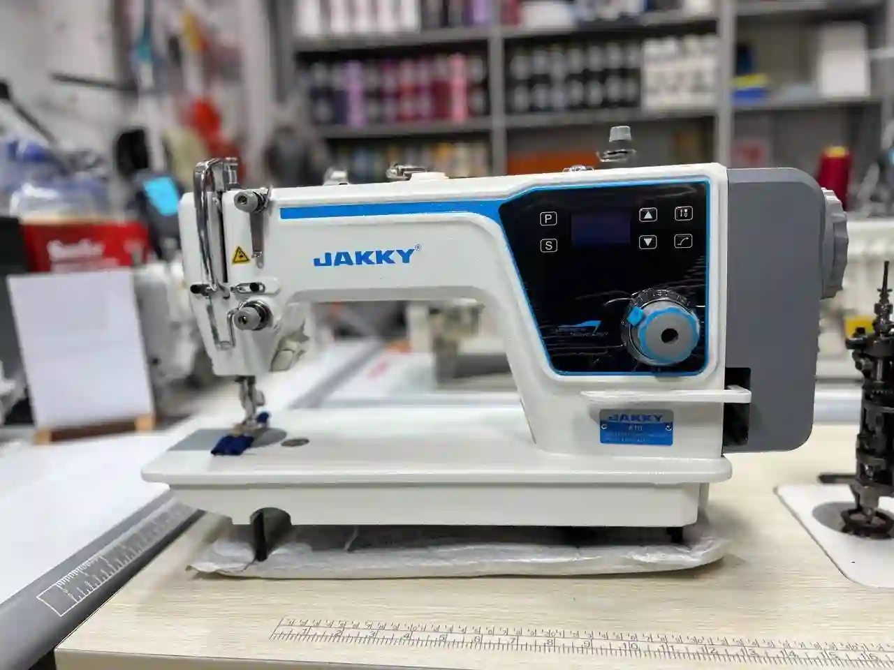 Мошинаи Дузандаги JAKKY A10