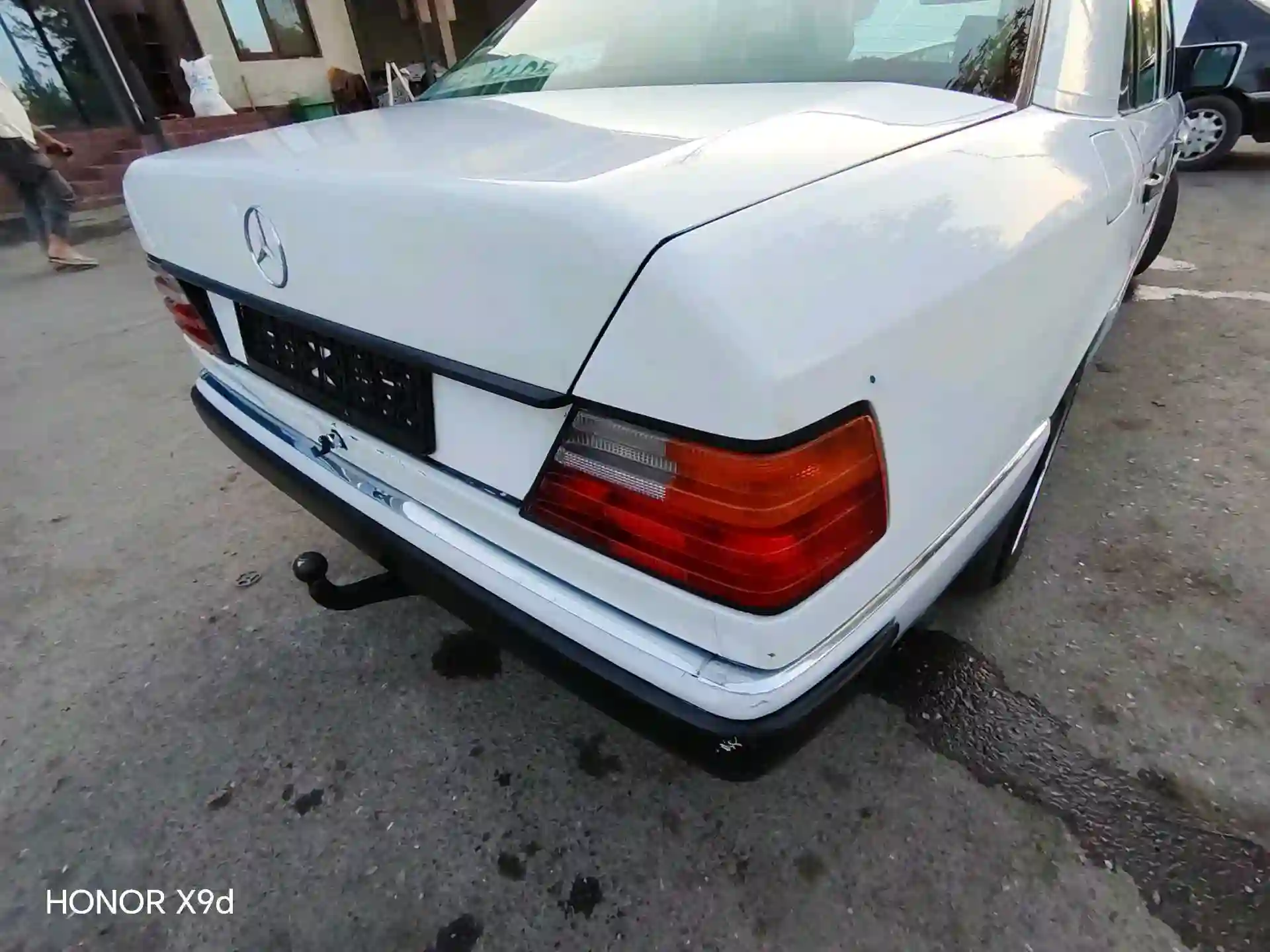 Mercedes-benz W124 1992 — миниатюра 3