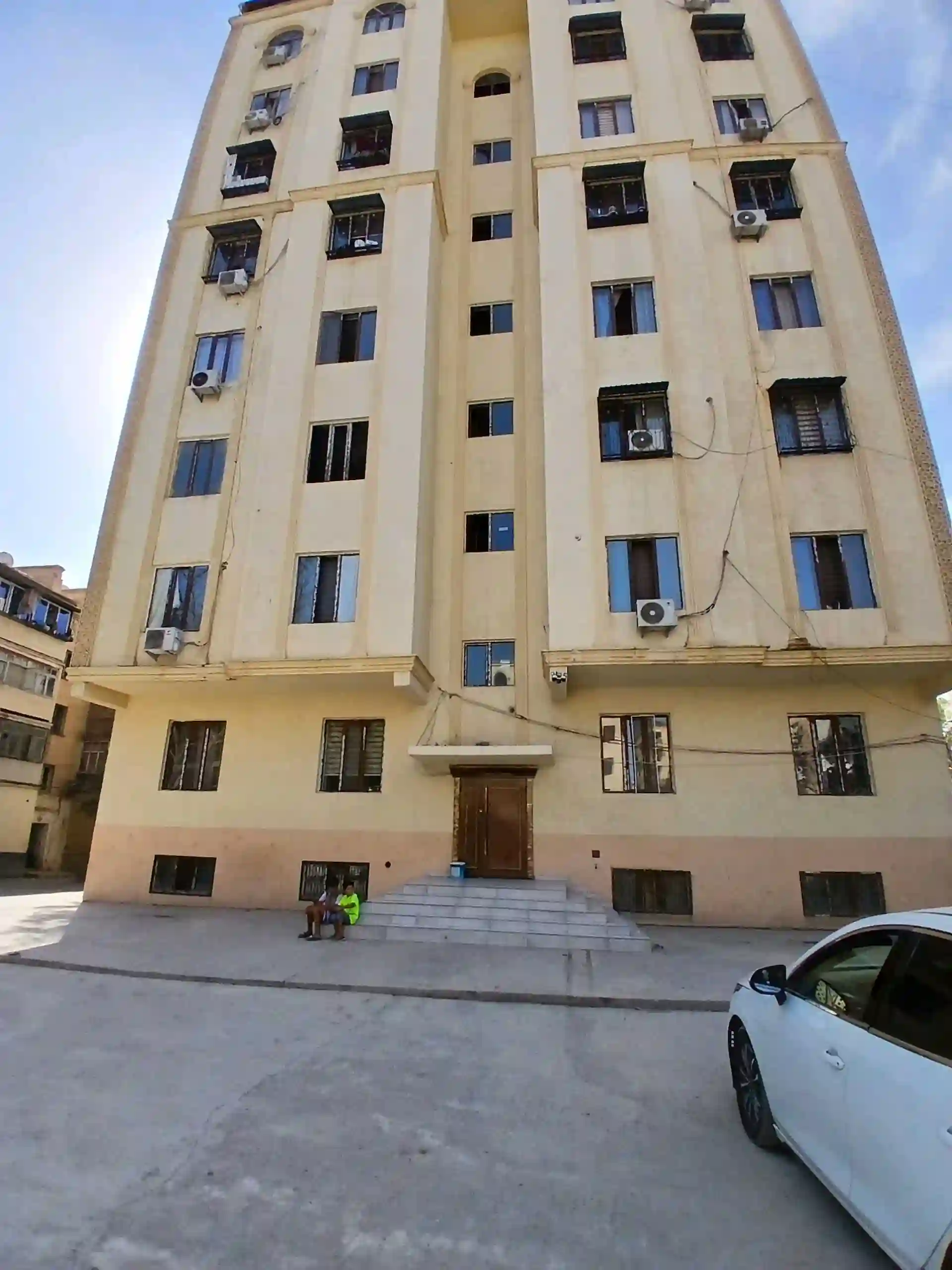 2-к квартира, Цокольный этаж, 52 м², 14 мкр