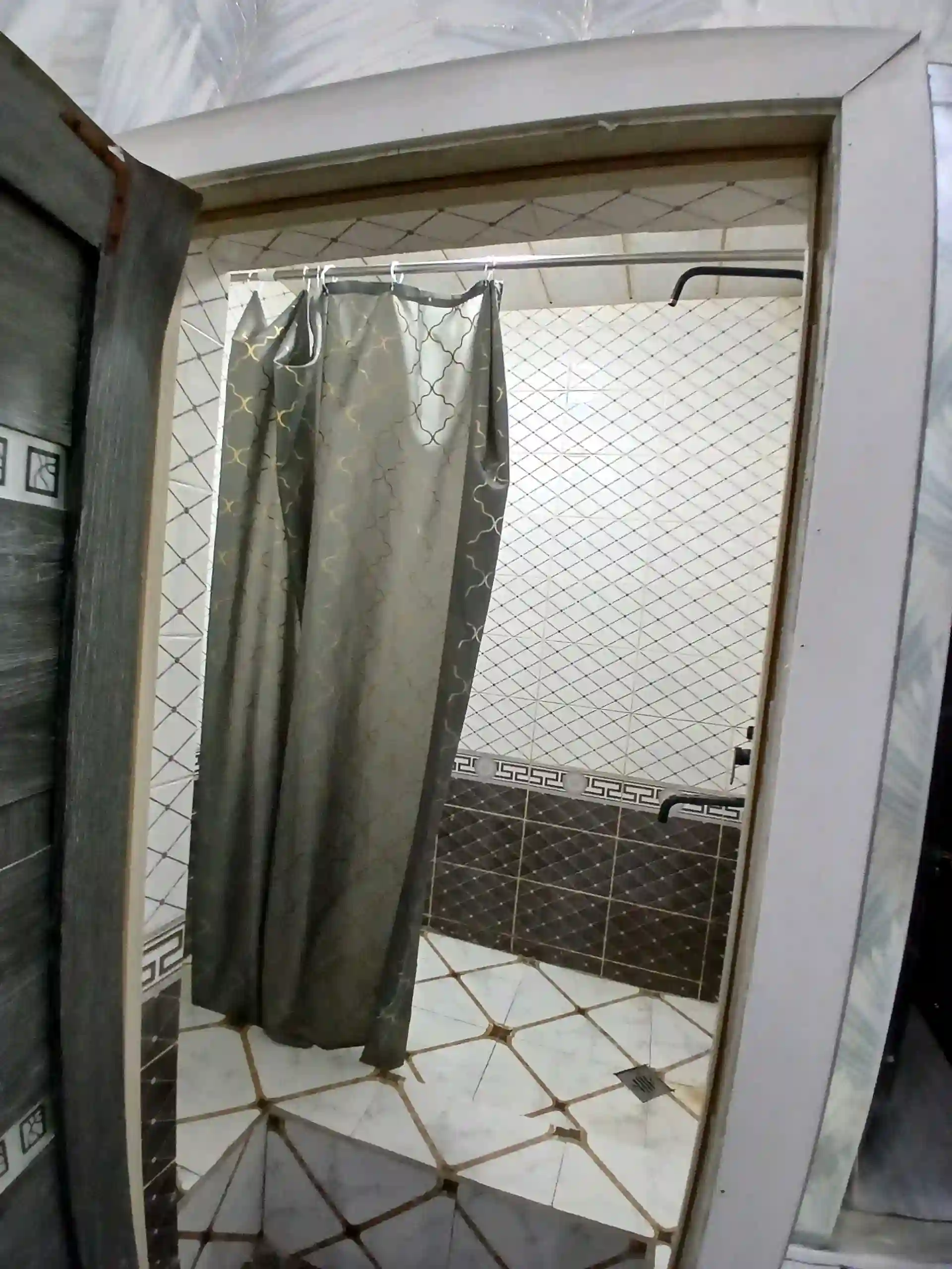 2-к квартира, Цокольный этаж, 52 м², 14 мкр