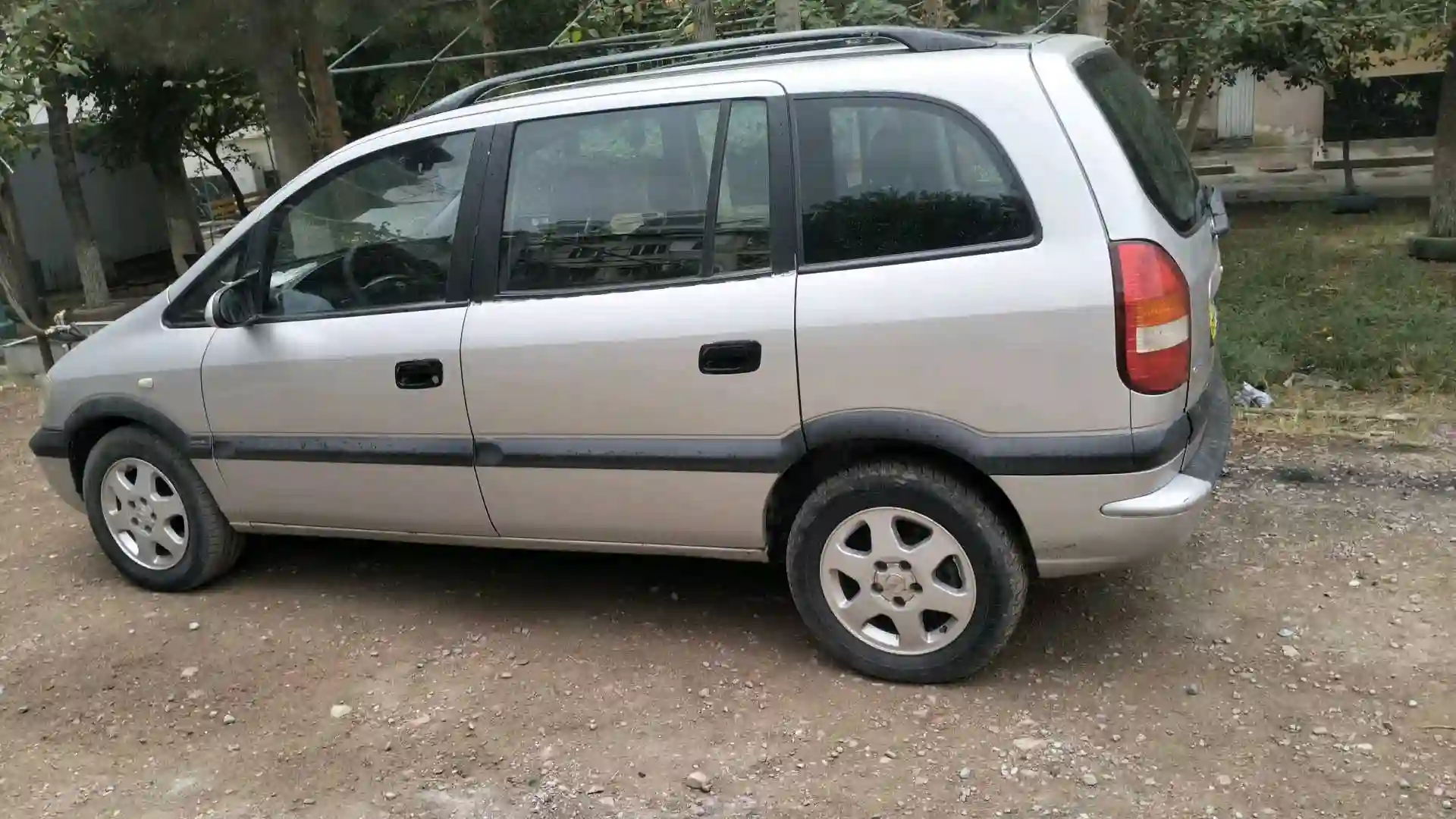 Opel Zafira 2000